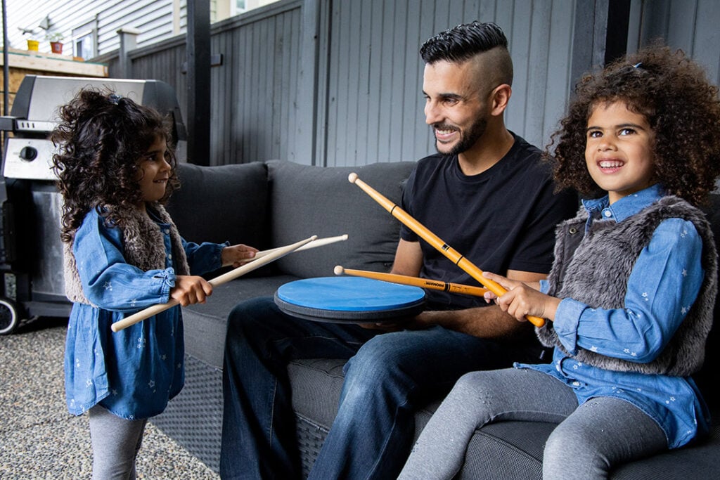 Fathers day dad with kids practice pad MG 0647 2