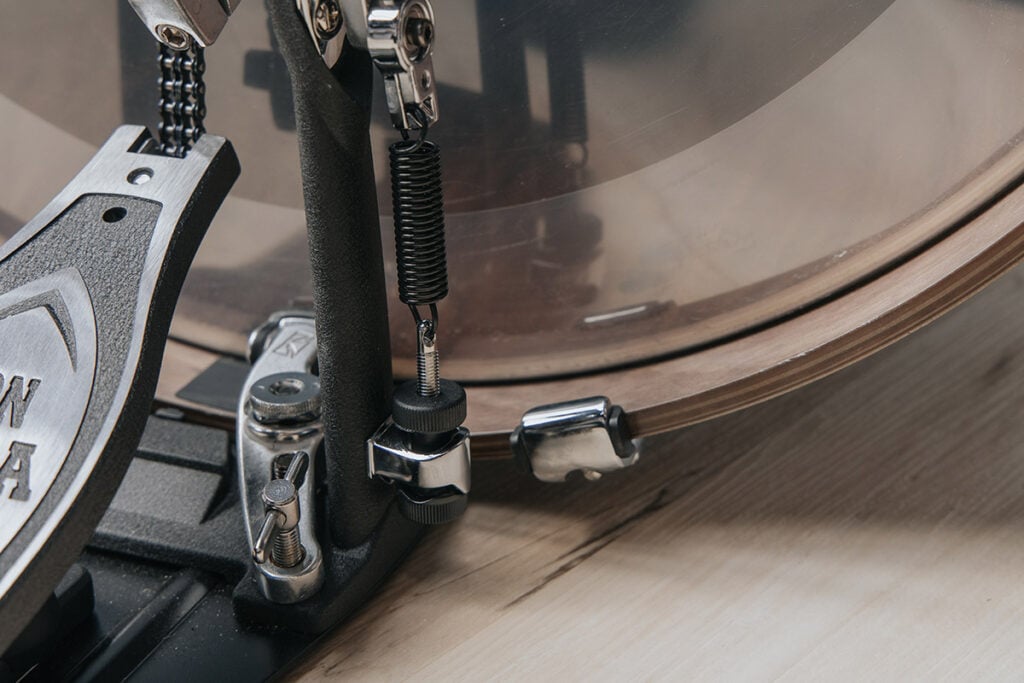 how to attach bass drum pedal to bass drum hoop