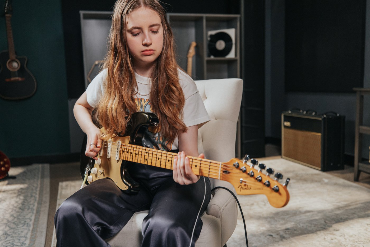 Beginner Guitar Lesson, D Chord Variations, by Guitar Control